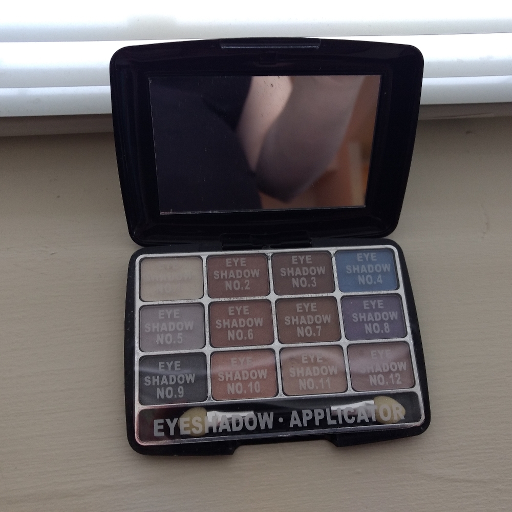 Eyeshadow Palette